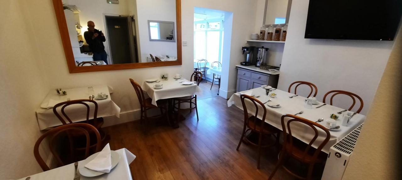 Colebrook Guest House Farnborough  Esterno foto