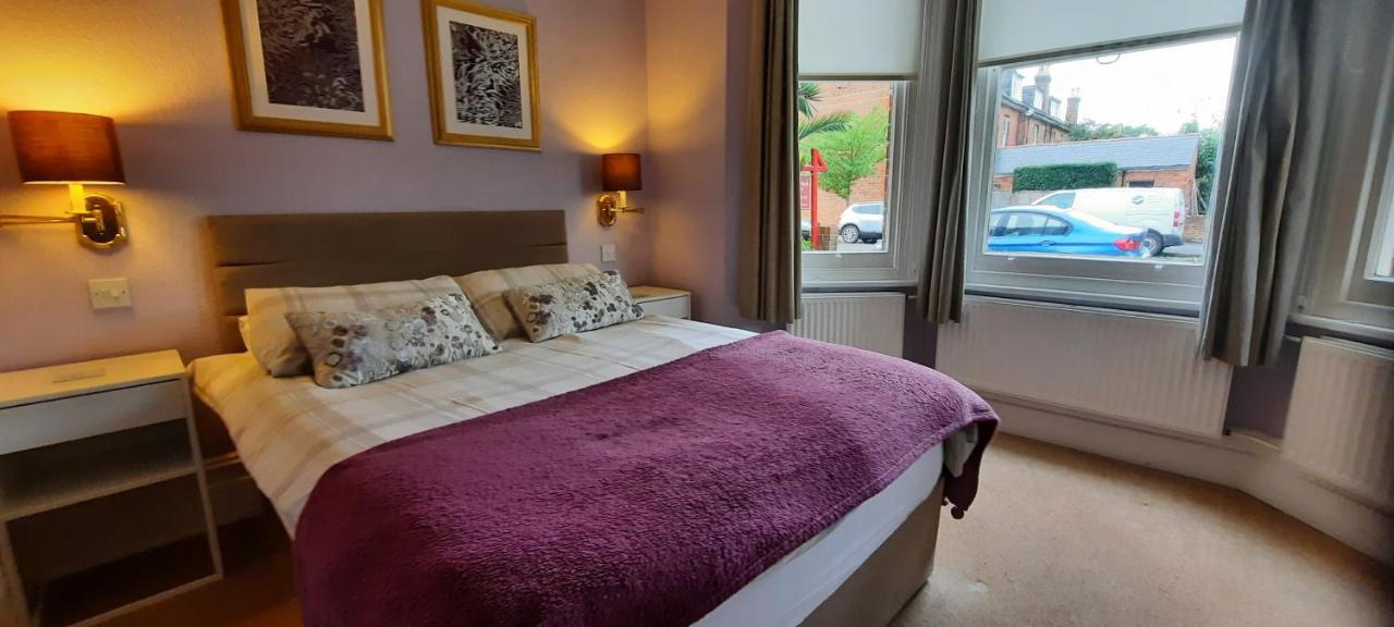 Colebrook Guest House Farnborough  Esterno foto